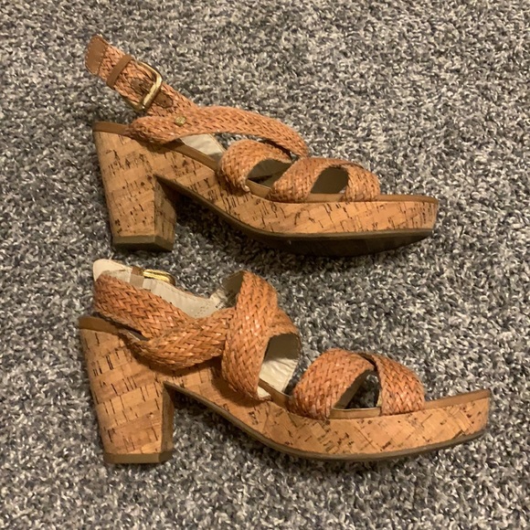 Vintage Dana Buchman Wedge Platform - Picture 3 of 3